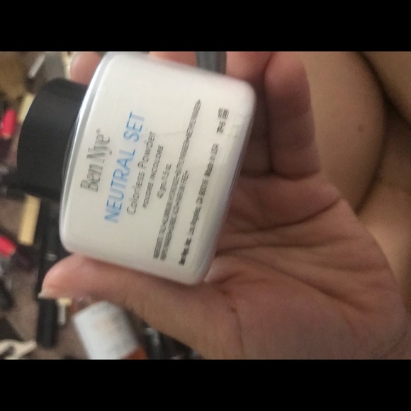 Makeup - Picture 6 of 16